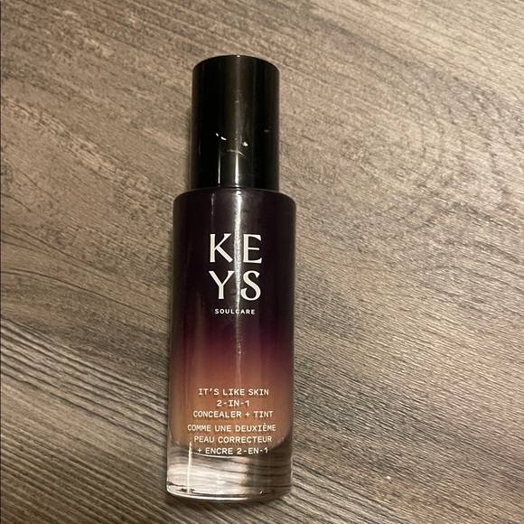 Makeup bundle!! - Picture 7 of 12